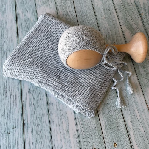 pack gorro y wrap hecho a mano en color celeste