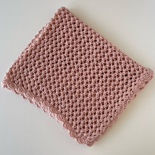 manta de apoyo newborn en algodón color rosa maquillaje