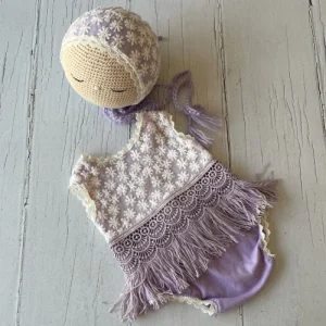 Blusa y braga newborn de tul y puntilla, con capota puntilla.